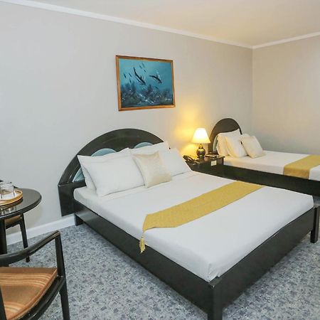 Holiday Plaza Hotel - Cebu Εξωτερικό φωτογραφία