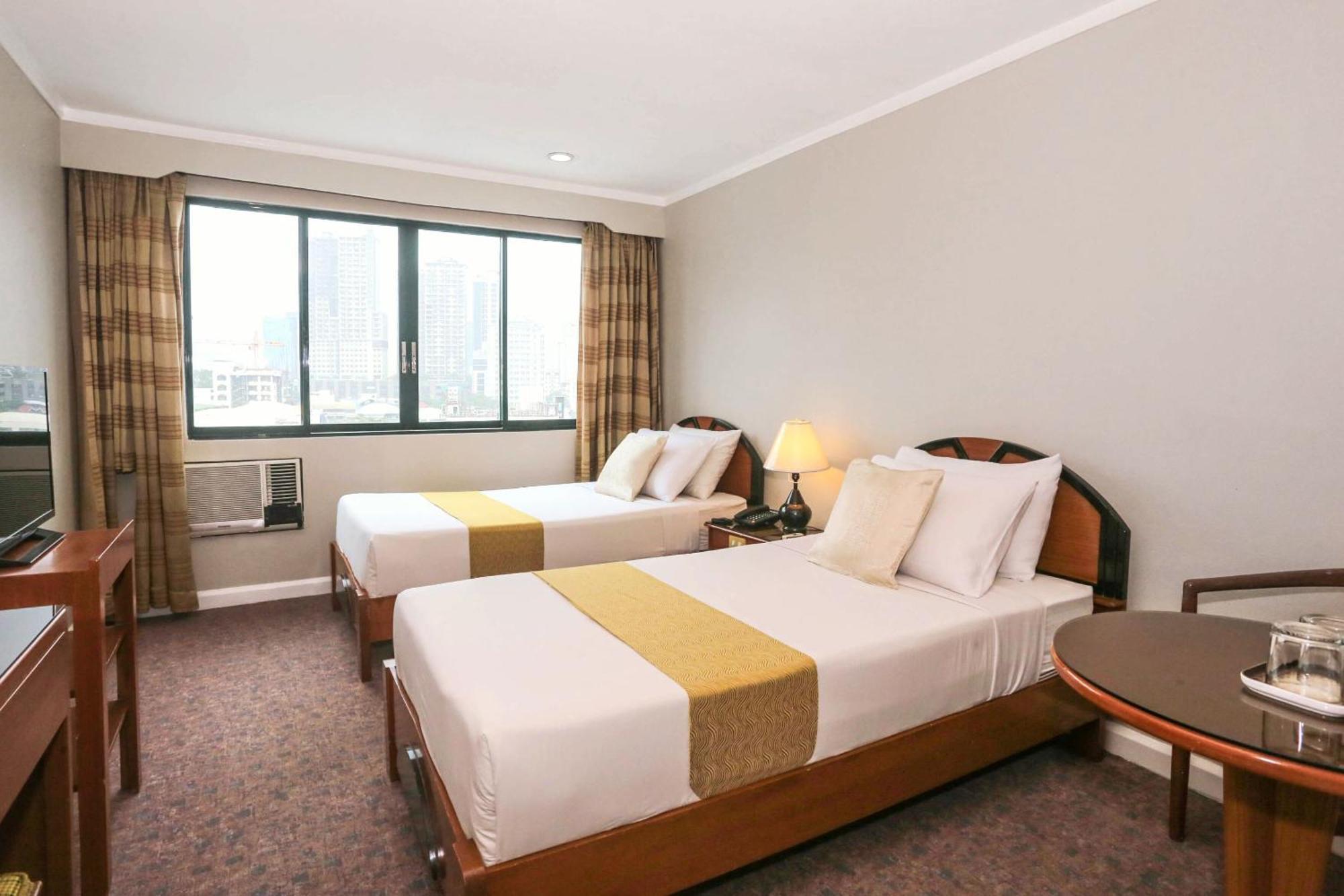 Holiday Plaza Hotel - Cebu Εξωτερικό φωτογραφία