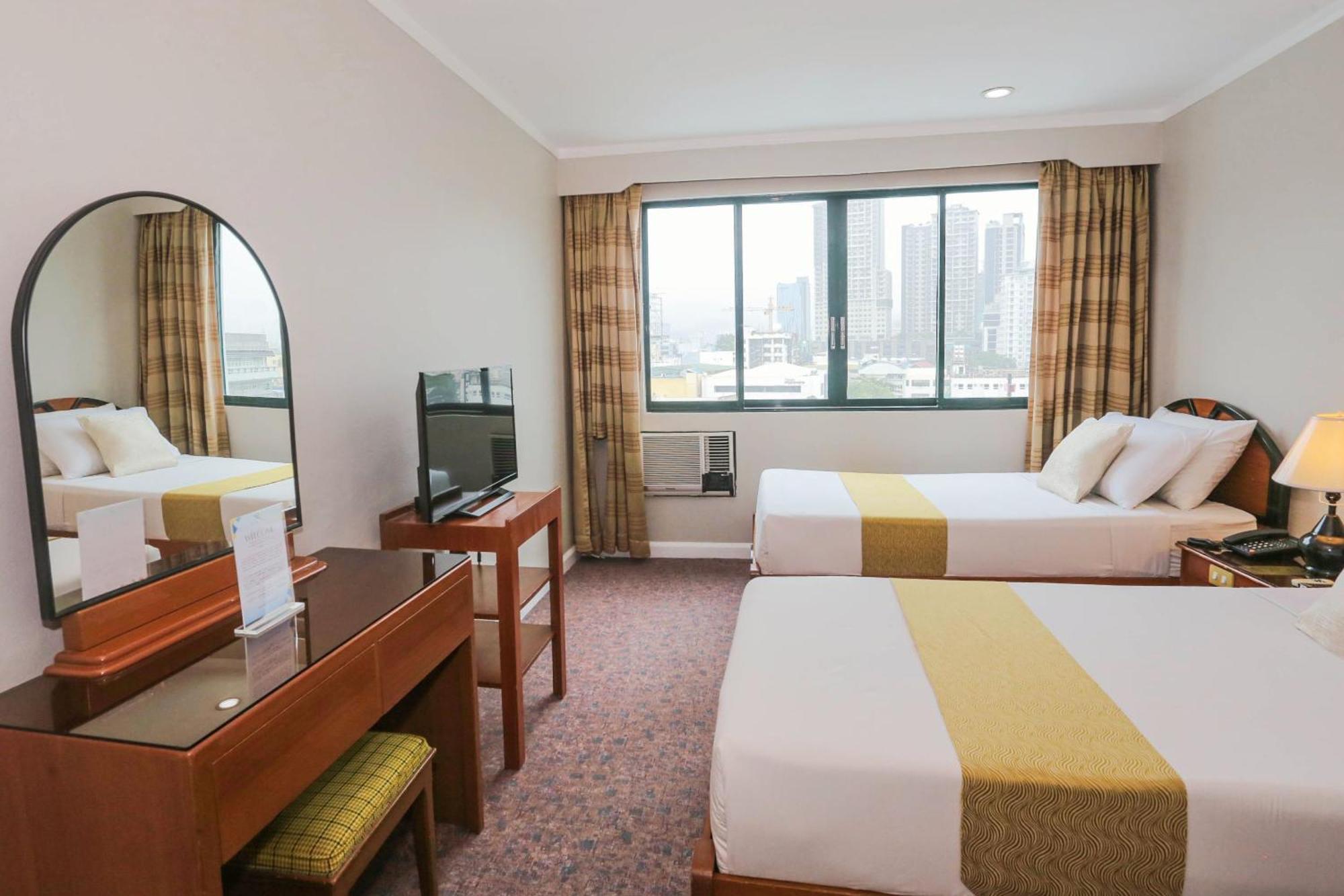 Holiday Plaza Hotel - Cebu Εξωτερικό φωτογραφία